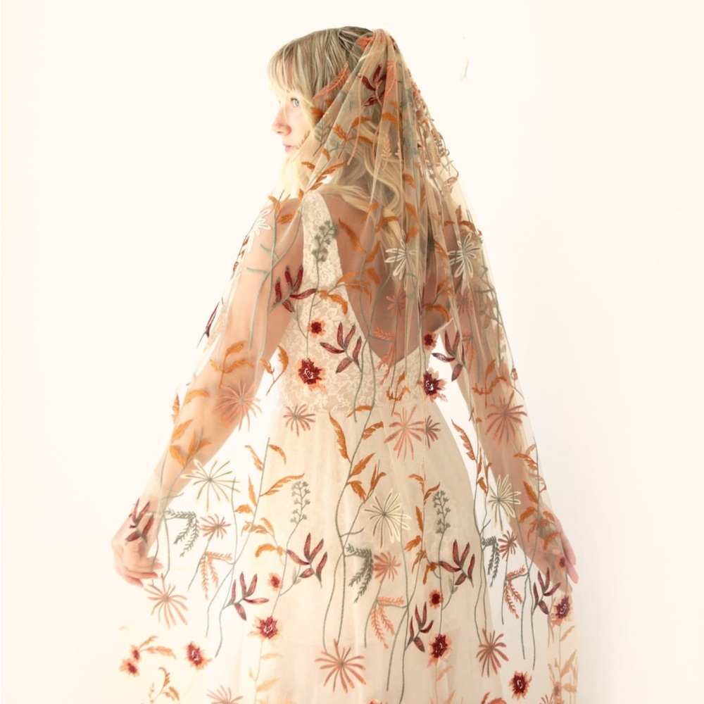 Copper Rust Floral Fall Leaf Embroidered Hair Wedding Veil 56” with gold comb
